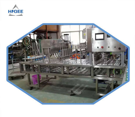 Chine Machine de remplissage de bouteilles automatique de l'acier inoxydable 5Kw pour le remplissage de yaourt fournisseur